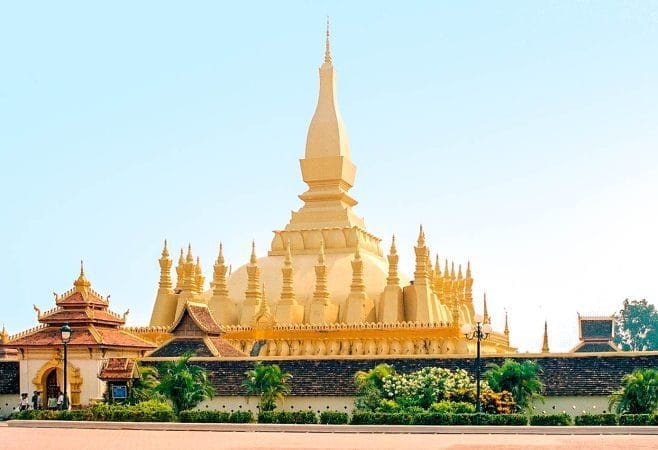 Pha-That-Luang-Vientiane (1)