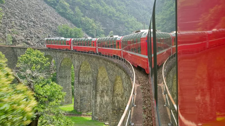 bernina-express-train-switzerland-1