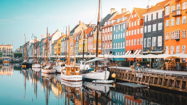 boats-nyhavn-canal-copenhagen-denmark-1