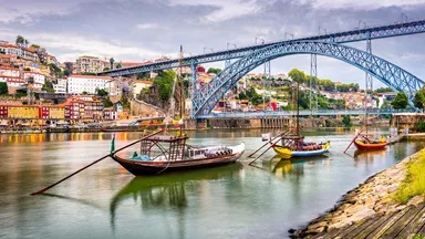 boats-river-porto-portugal-1