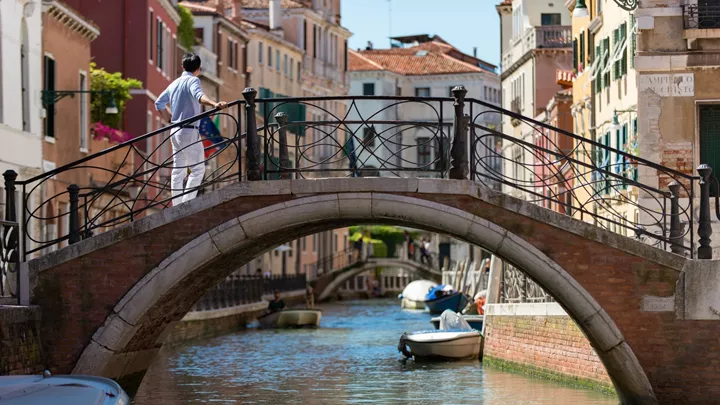 bridge-venice-italy-15