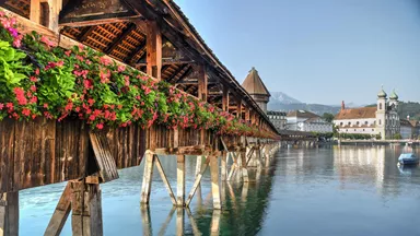 chapel-bridge-lucerne-switzerland-1