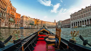 gondola-canal-venice-italy-3