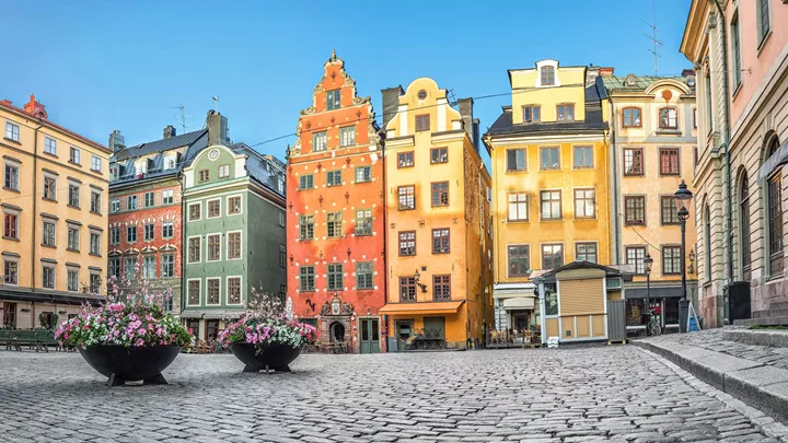 houses-stortorget-square-stockholm-sweden-1