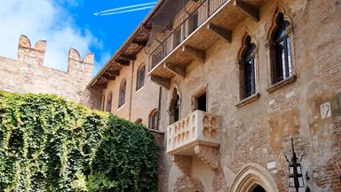 juliets-balcony-verona-italy-1