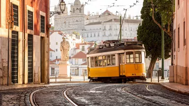 tram-lisbon-portgual-1