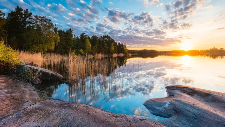 view-lake-vanern-sweden-1