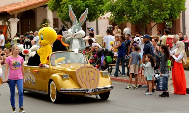 Movie World1