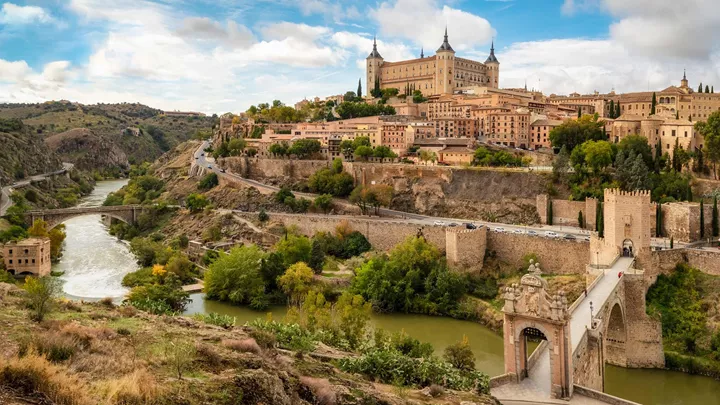 alcazar-fortress-toledo-spain-1