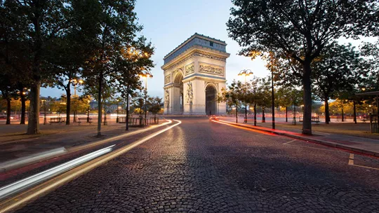 arc-de-triomphe-paris-france-1