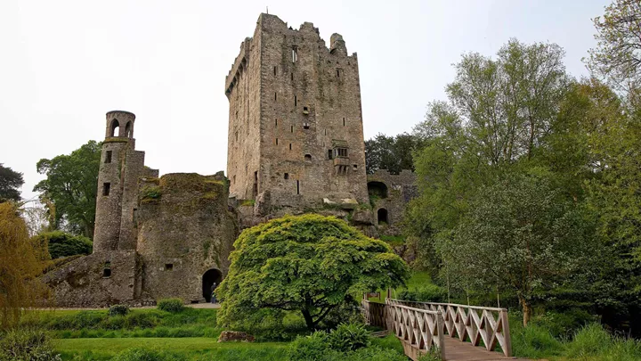 blarney-castle-cork-ireland-1