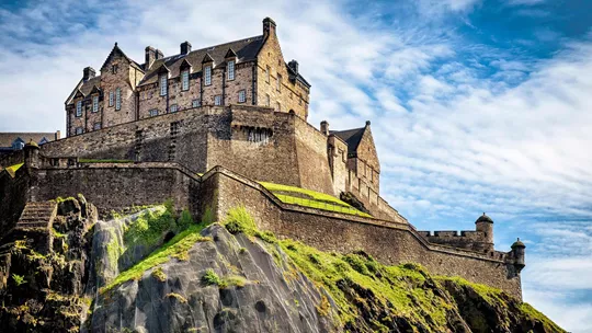 edinburgh-castle-edinburgh-scotland-1