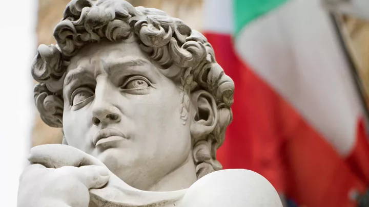 michelangelos-david-statue-florence-italy-1