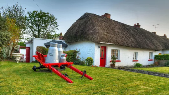 thatched-cottage-adare-ireland-1