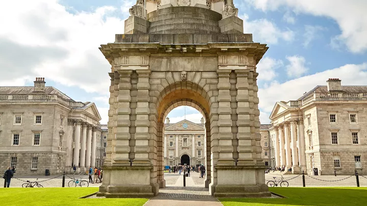 trinity-college-dublin-ireland-1