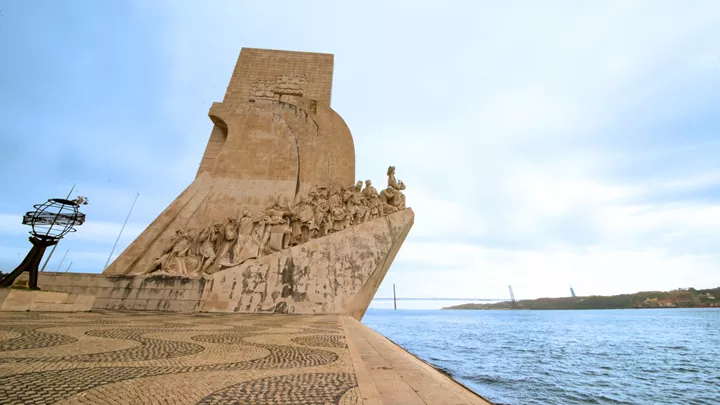 12by_monument-discoveries-lisbon-portugal-14