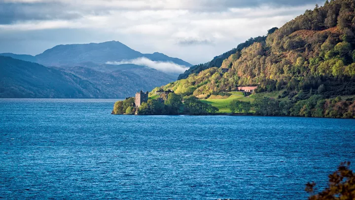 191_urquhart-castle-loch-ness-scotland-15