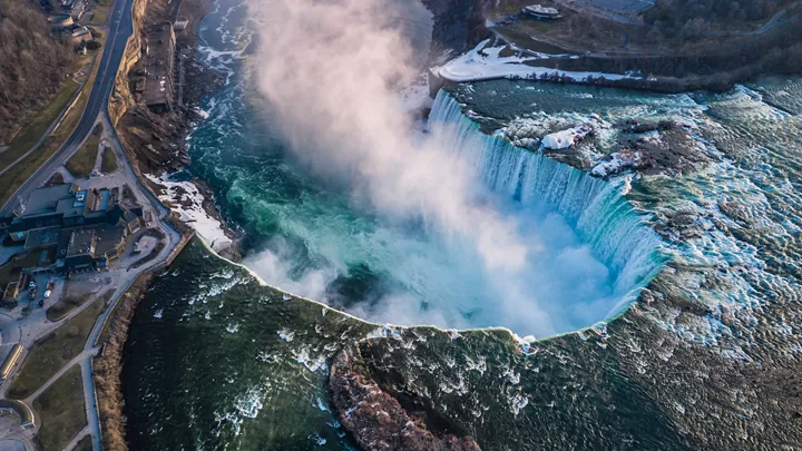 aerial-view-horseshoe-falls-niagara-falls-canada-1