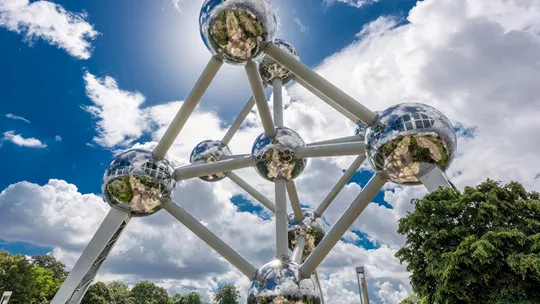 atomium-monument-brussels-belgium-6