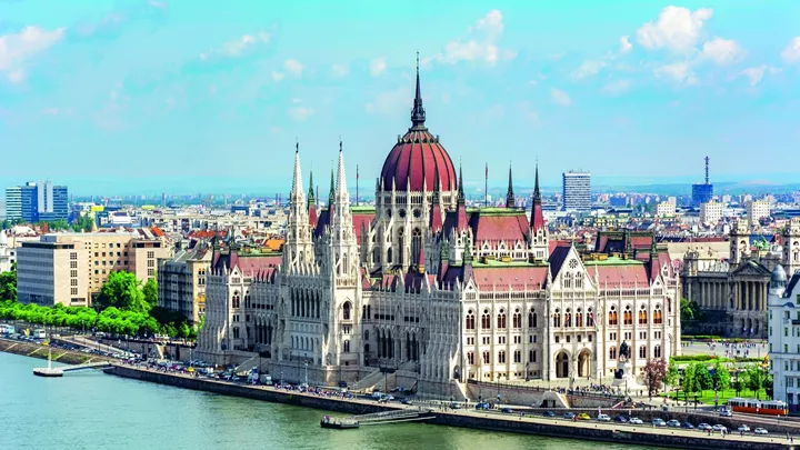 budapest-parliament-15