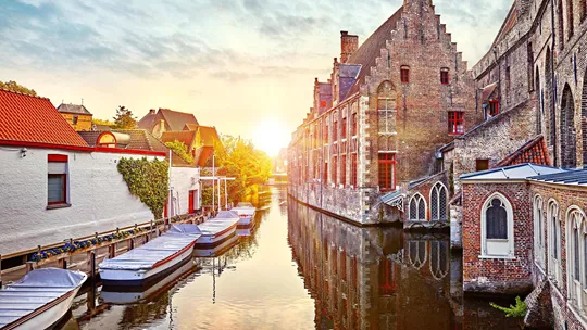 canal-bruges-belgium-7
