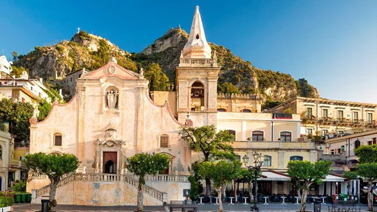 church-san-giuseppe-taormina-italy-2