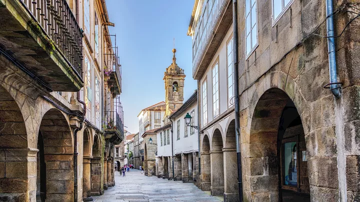 city-exploration-santiago-de-compostela-spain-14