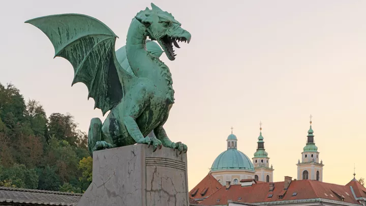 dragon-bridge-ljubljana-slovenia-14