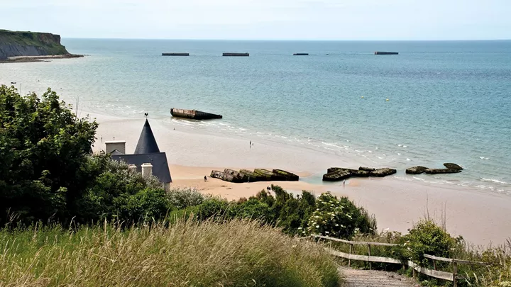 gold-beach-deauville-france-13