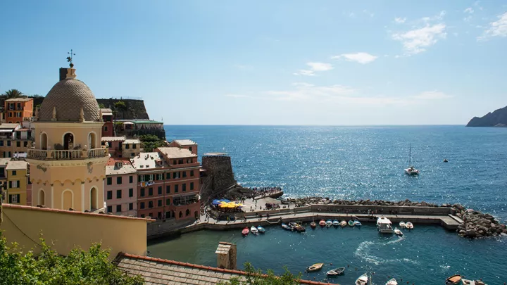 harbour-cinque-terre-italy-15