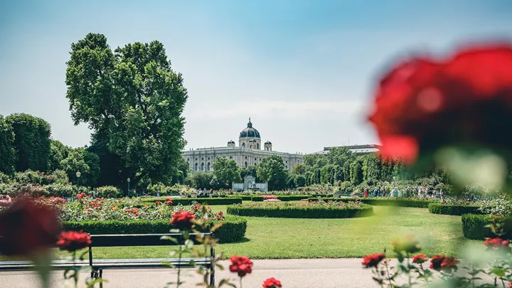 hofburg-palace-and-gardens-13