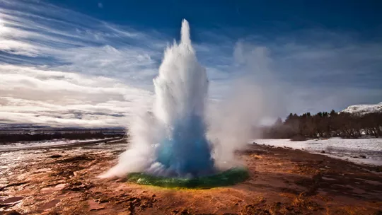 hot-spring-geysir-iceland-1