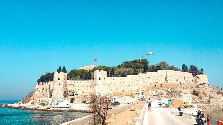 kusadasi-castle-kusadasi-turkey-1