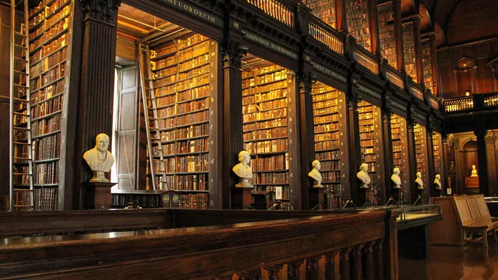 library-trinity-college-dublin-ireland-1