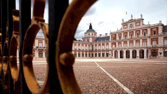royal-palace-aranjuez-madrid-spain-1