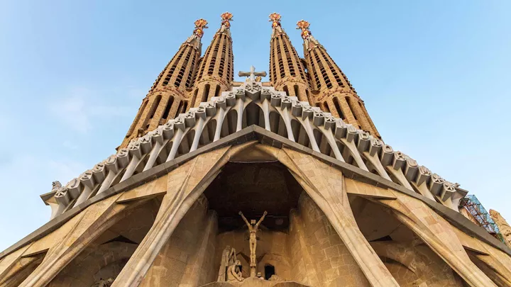 sagrada-familia-barcelona-spain-1
