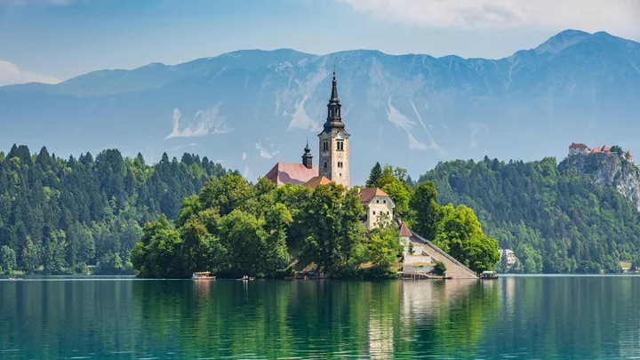 santa-maria-church-lake-bled-slovenia-1