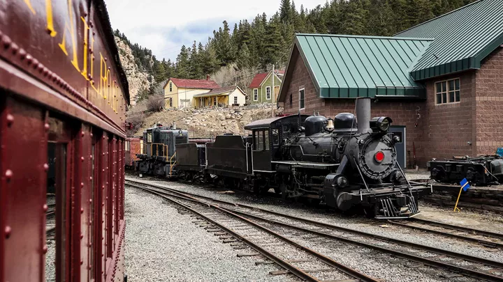 steam-locomotive-boulder-usa-1
