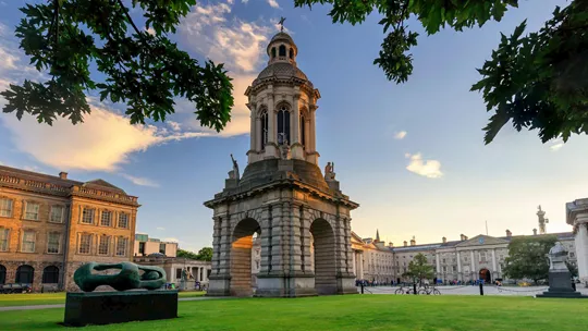 trinity-college-dublin-ireland-3