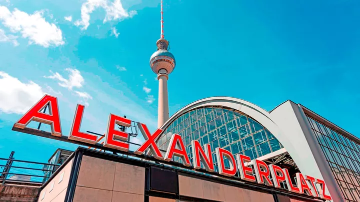 tv-tower-alexanderplatz-berlin-germany-19