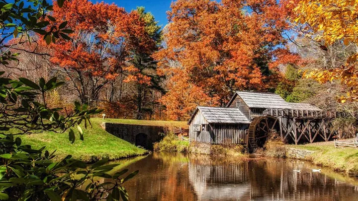 view-lake-charlottesville-usa-1