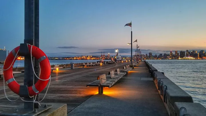 view-pier-vancouver-canada-9