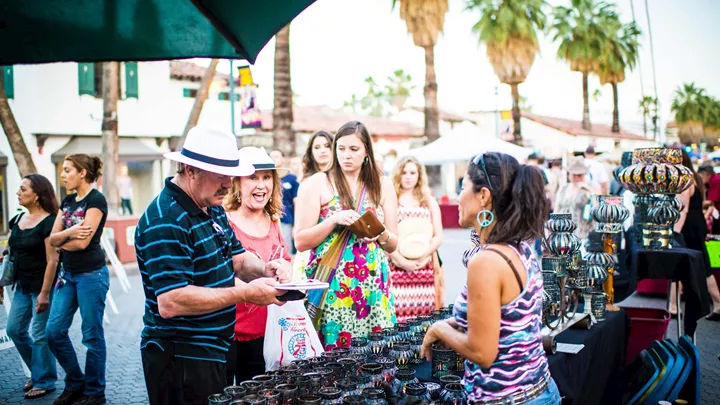visit-villagefest-downtown-palm-springs-california-usa-1