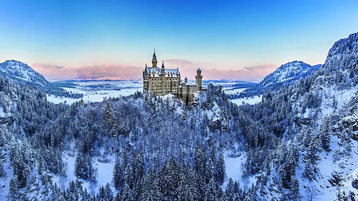 winter-neuschwanstein-castle-germany-17