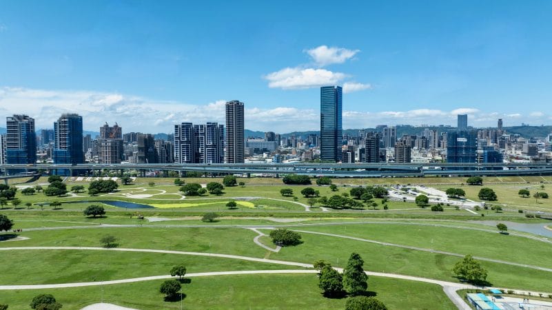 Skyline_of_Sanchong,_New_Taipei_2024