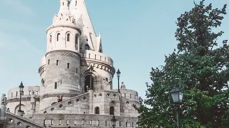 budapest-locally-guided-tour-budapest-hungary-2-1