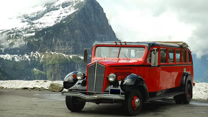 red-jammers-bus-waterton-lakes-national-park-canada-1