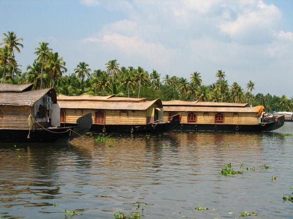 India – Kerala – 001 – houseboats for rent in Alleppey