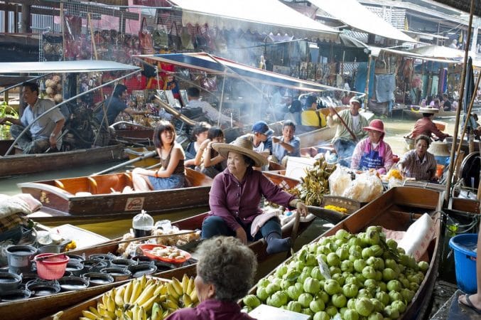Damnoen Saduak Floating Market