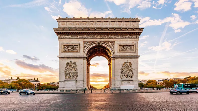 arc-de-triomphe-paris-france-1